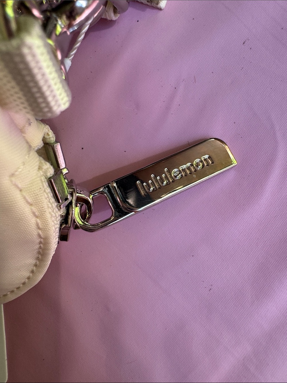 lululemon athletica Cream and Beige Key & Card Holder Strap - Picture 5 of 5